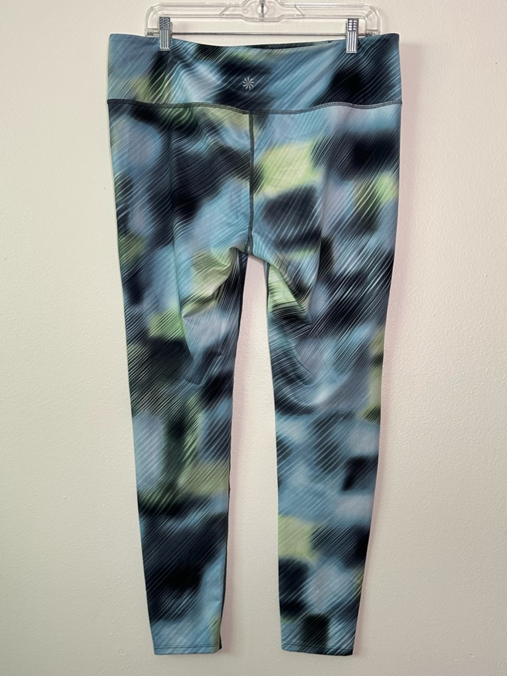 Athleta XL Women’s blue tie-die leggings - Picture 2 of 4